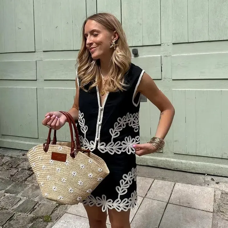 Alanna Luxury Embroidered Set