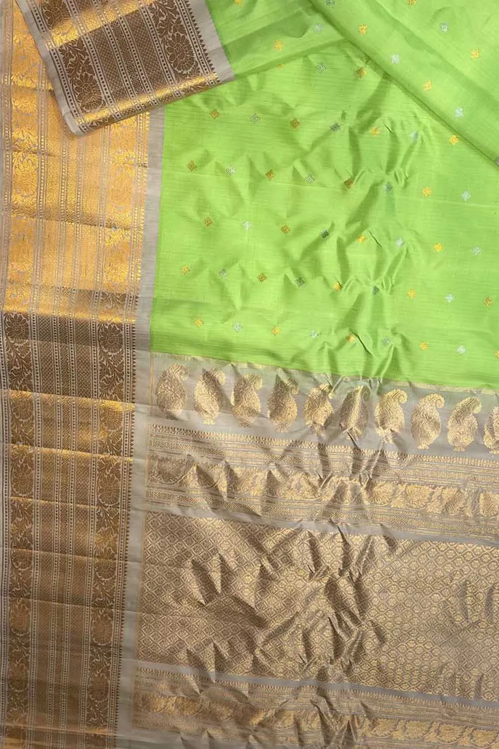 Ethically Made Green Silk Saree - Handloom Gadwal Collection