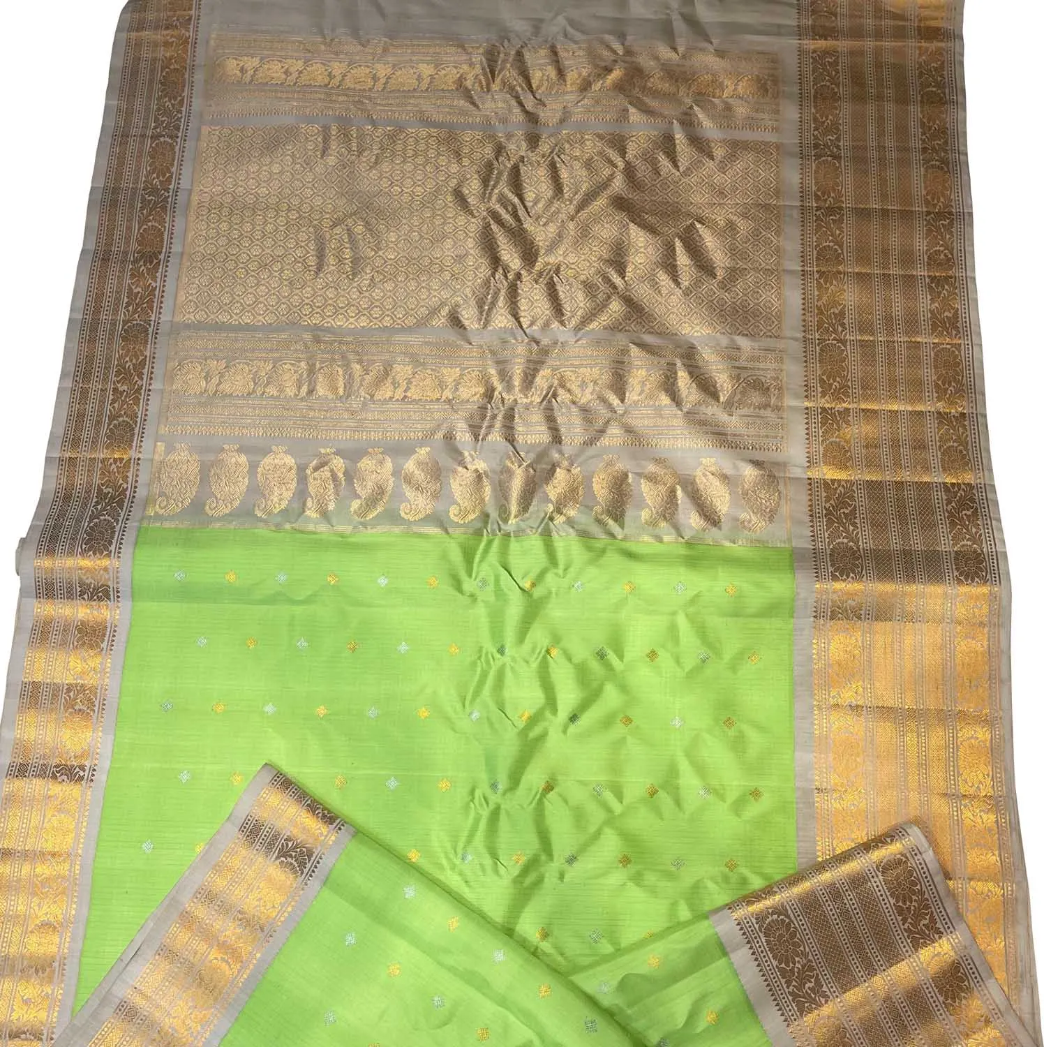 Ethically Made Green Silk Saree - Handloom Gadwal Collection