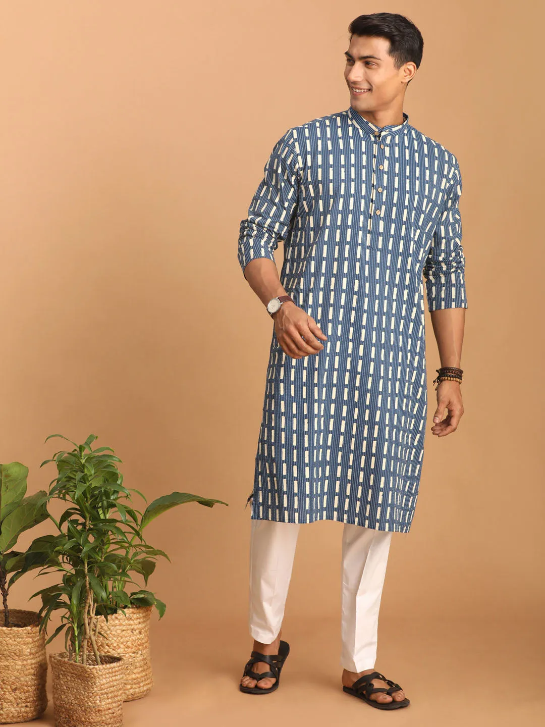 Jashvi Men's Blue Rubber Print Cotton Kurta With White Pant Set