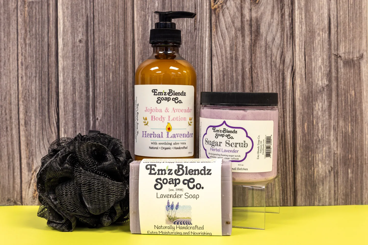 Pure Pampering Set with Bath/Shower Mesh Poof - Lavender